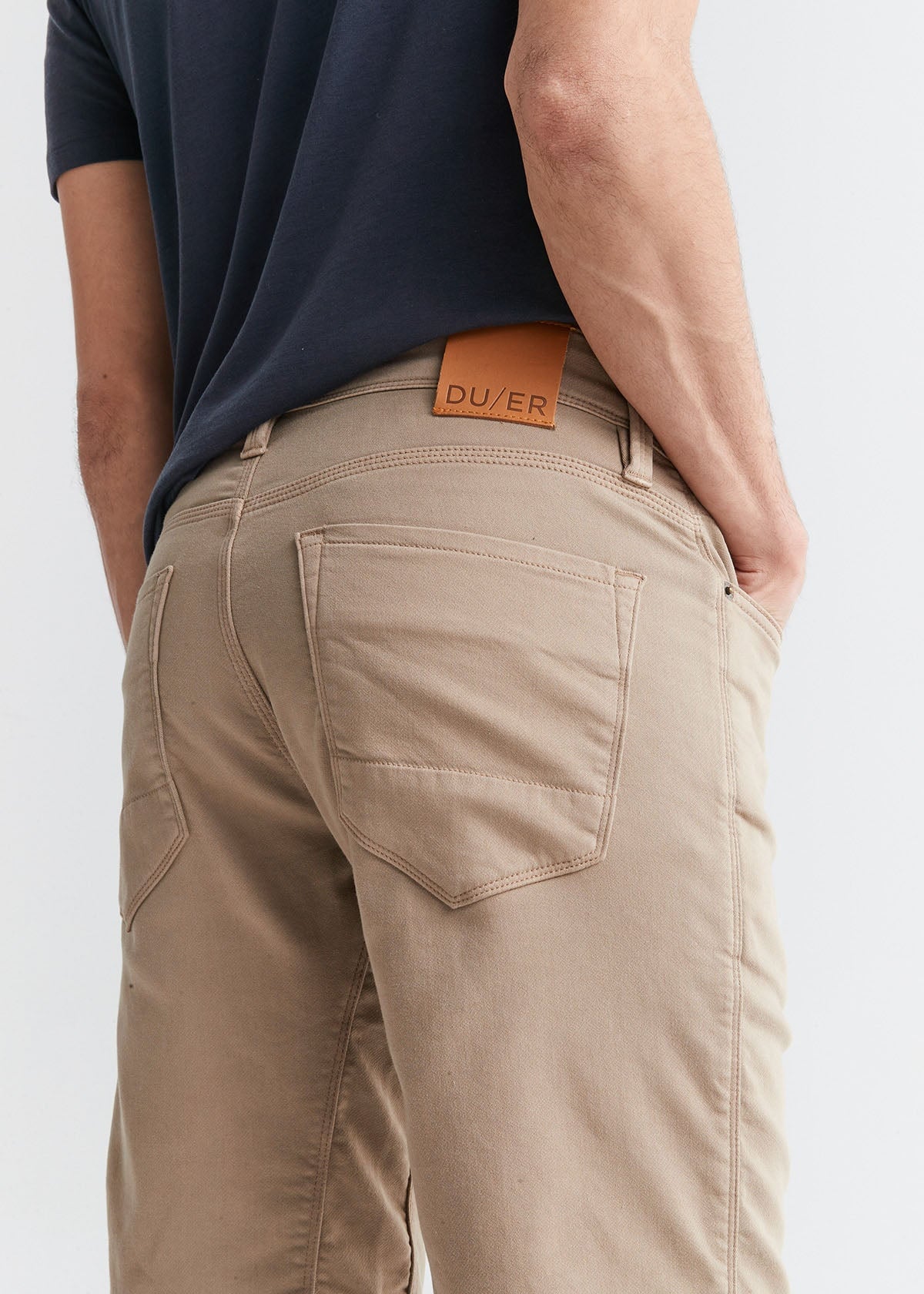 DUER No Sweat Short Slim - Desert Khaki