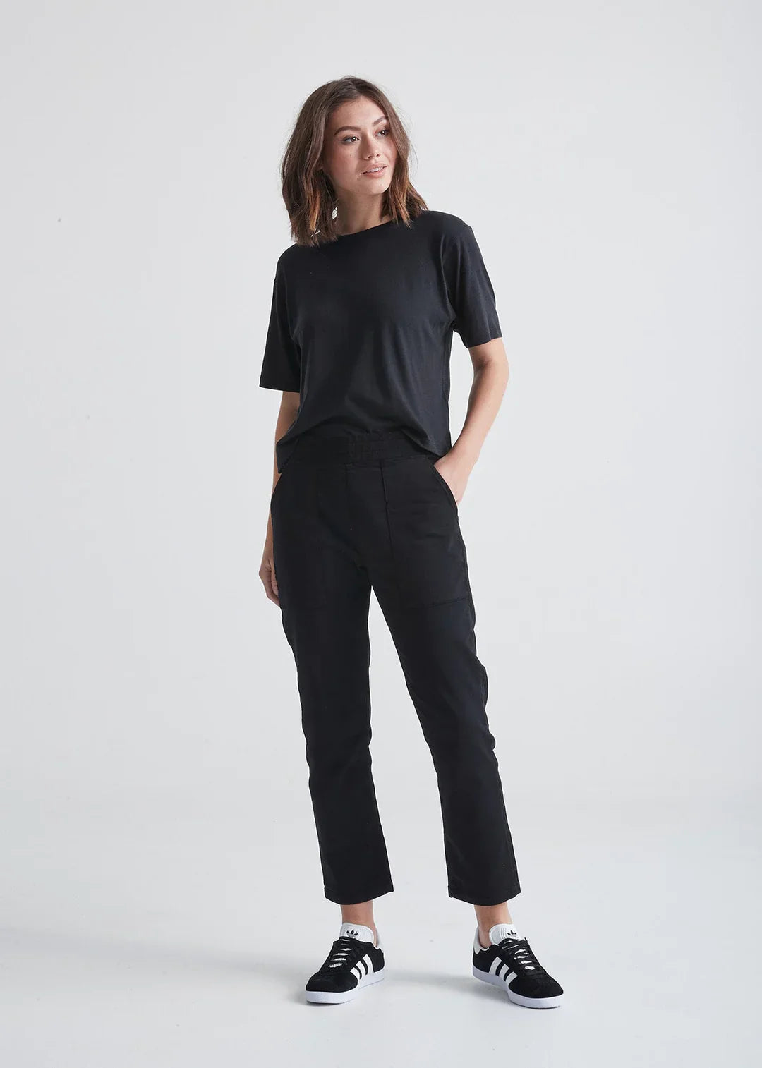 Women's Black Crop Sweatpant Full Body