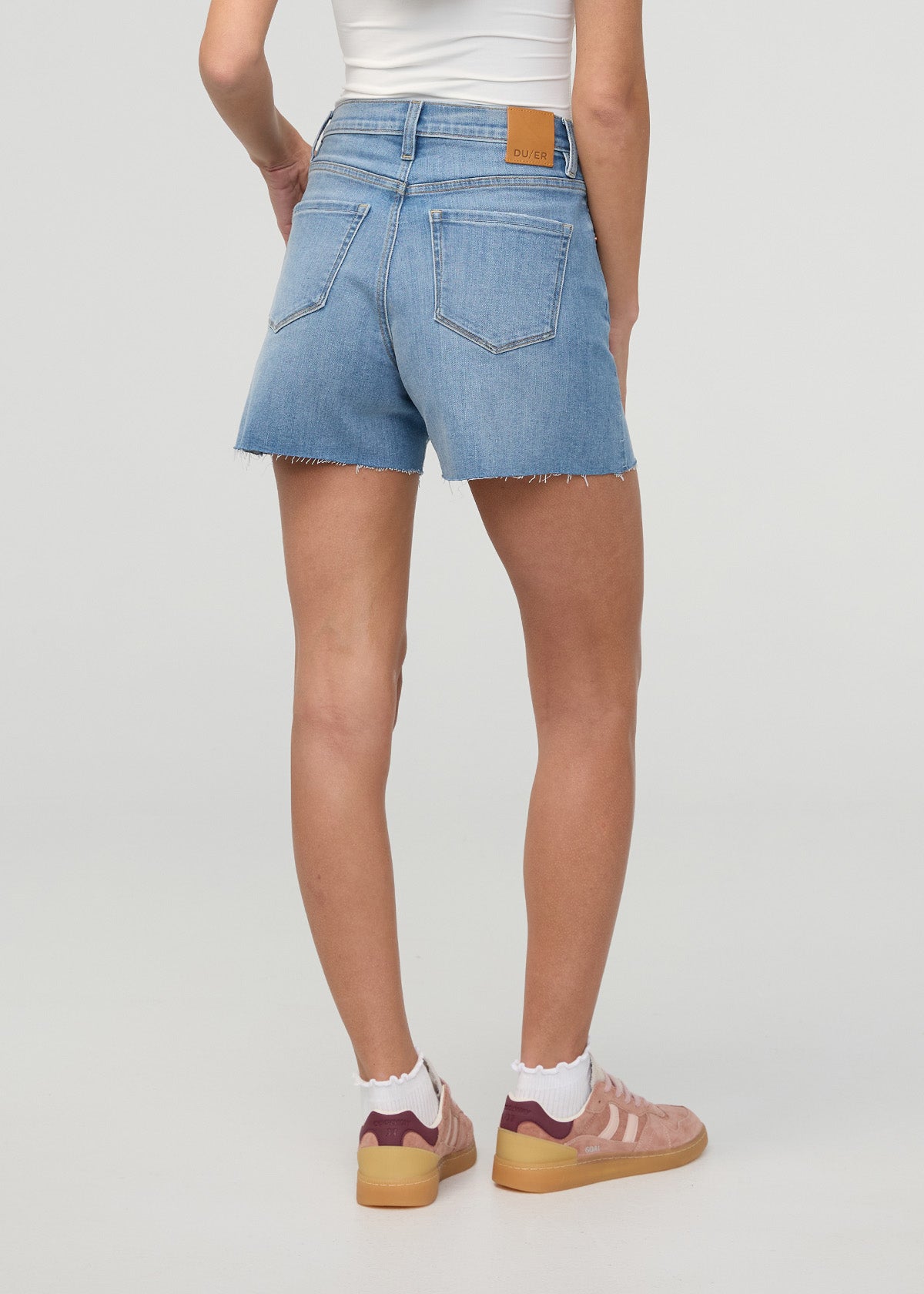 Duer | Performance Denim+ High Rise Relaxed Short Vintage Seaside